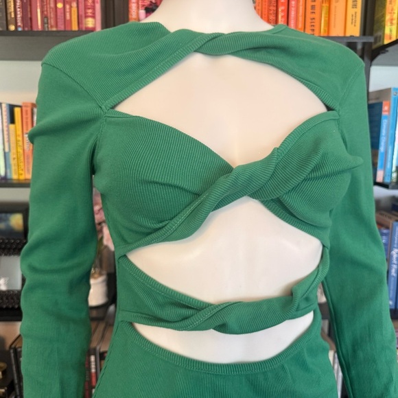 Elegant Green Cut-Out Twist-Front Dress - Picture 2 of 7